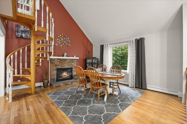 3 Woodland Dr, Easton, MA 02375