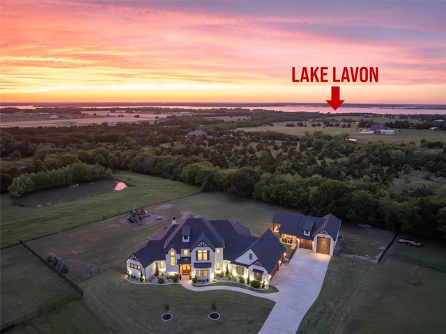 2900 Deer Run Trail, Farmersville, TX 75442