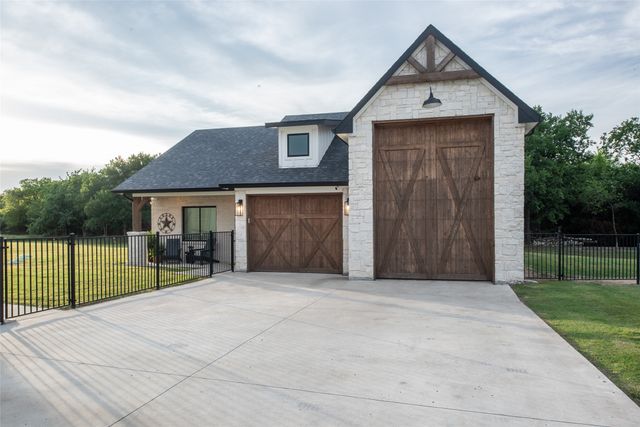 2900 Deer Run Trail, Farmersville, TX 75442