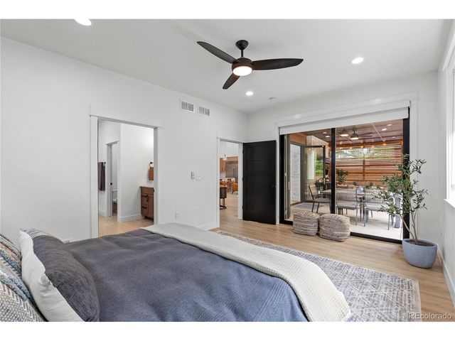 2901 S Bellaire St, Denver, CO 80222