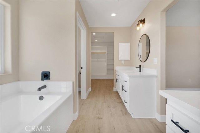 10647 Central Road, Apple Valley, CA 92308