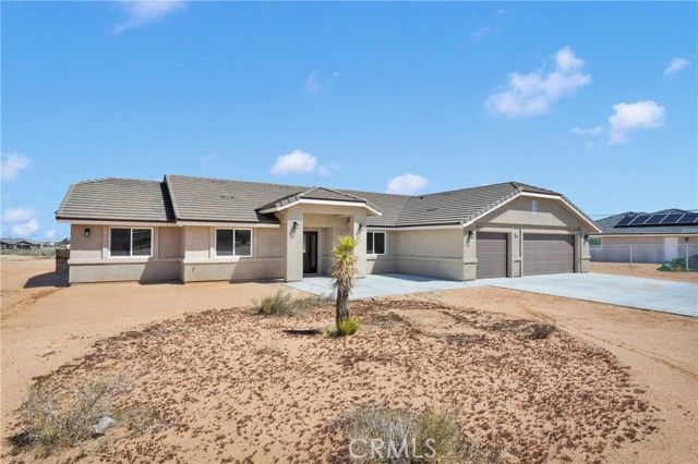 10647 Central Road, Apple Valley, CA 92308