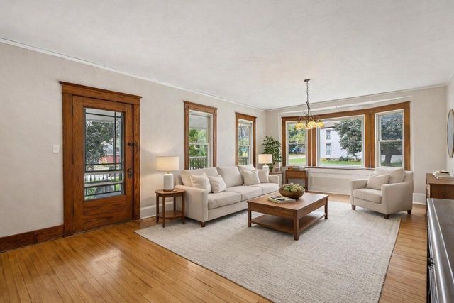 217 S Lincoln STREET, Elkhorn, WI 53121