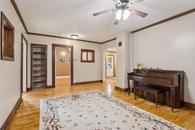 217 S Lincoln STREET, Elkhorn, WI 53121