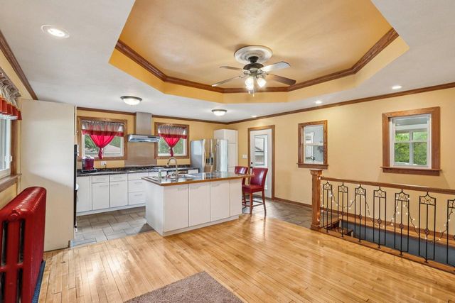 217 S Lincoln STREET, Elkhorn, WI 53121