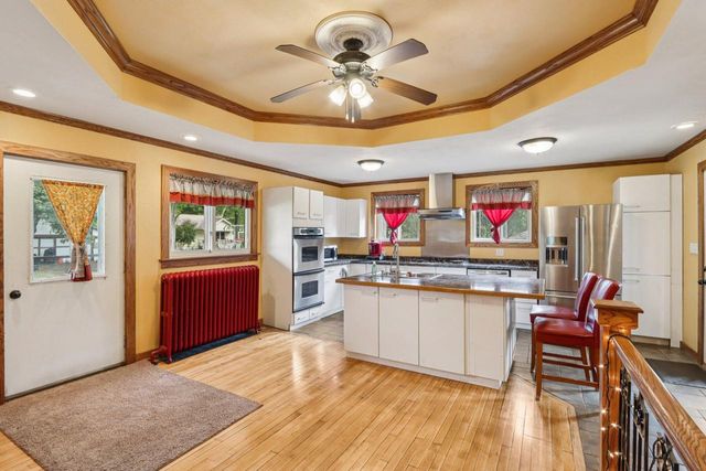 217 S Lincoln STREET, Elkhorn, WI 53121