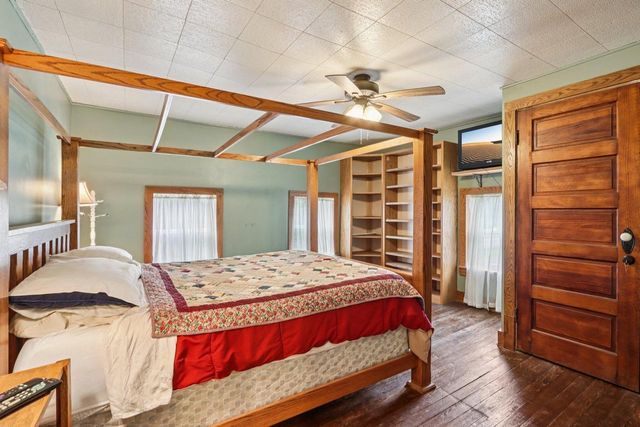 217 S Lincoln STREET, Elkhorn, WI 53121