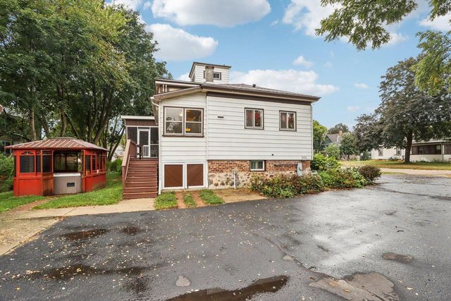 217 S Lincoln STREET, Elkhorn, WI 53121