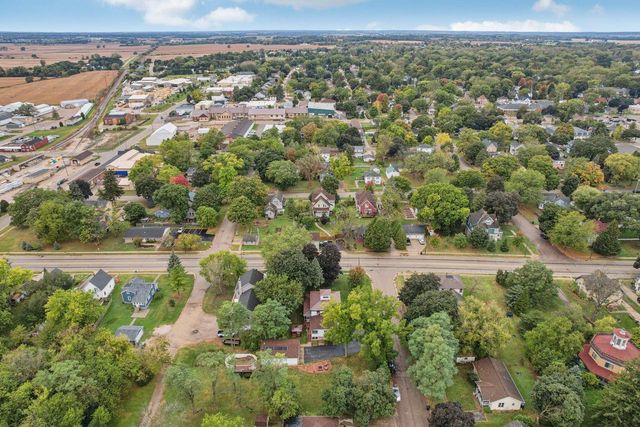 217 S Lincoln STREET, Elkhorn, WI 53121