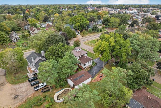 217 S Lincoln STREET, Elkhorn, WI 53121