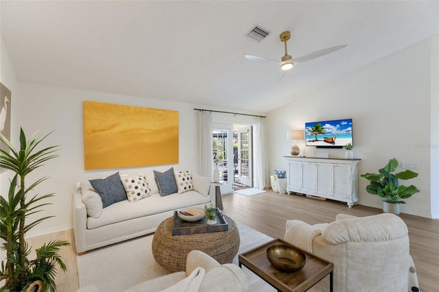 5107 86TH STREET COURT W, Bradenton, FL 34210