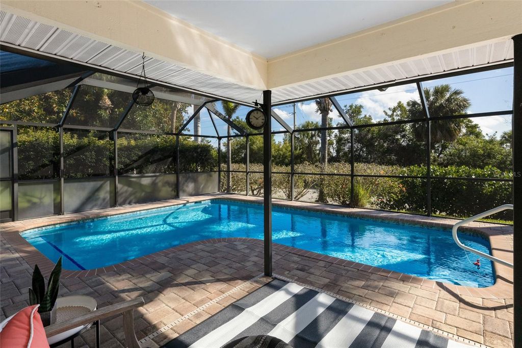 Image 35 of property listing at 5107 86TH STREET COURT W, Bradenton, FL 34210