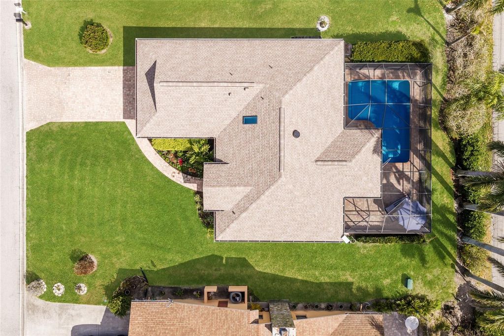 Image 41 of property listing at 5107 86TH STREET COURT W, Bradenton, FL 34210