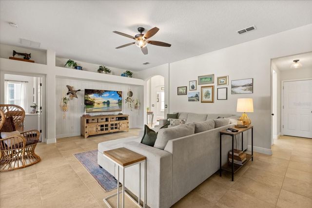 370 MERLOT DRIVE, Ocoee, FL 34761