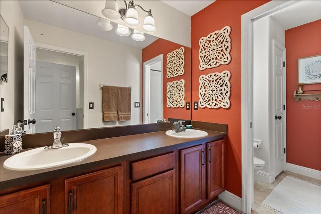 370 MERLOT DRIVE, Ocoee, FL 34761