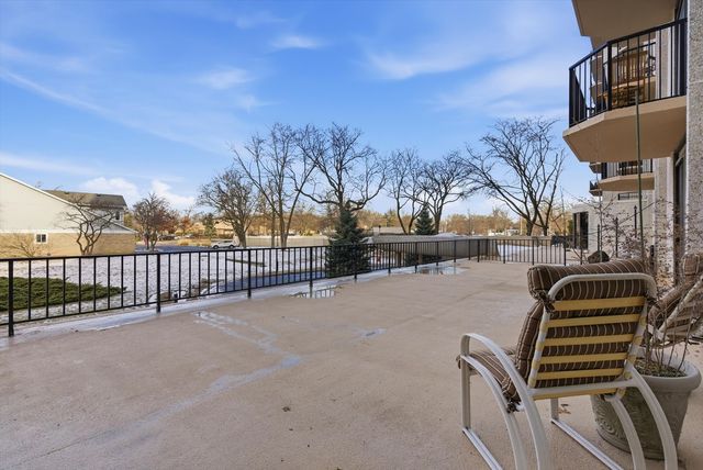 190 S Wood Dale Road 208, Wood Dale, IL 60191