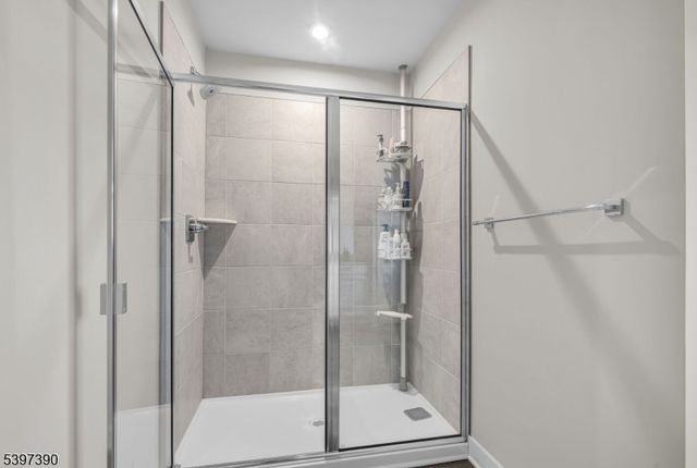 16 Esposito Ln, Roxbury Twp., NJ 07850