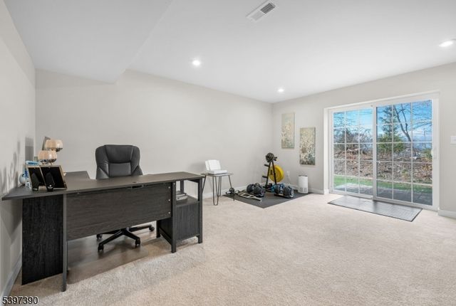 16 Esposito Ln, Roxbury Twp., NJ 07850