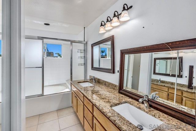 1979 Spanish Oak Way, Vista, CA 92081