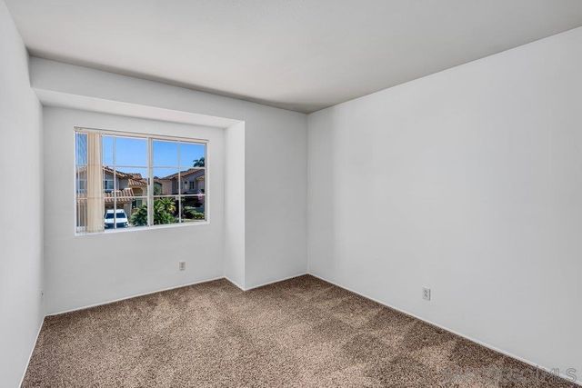 1979 Spanish Oak Way, Vista, CA 92081