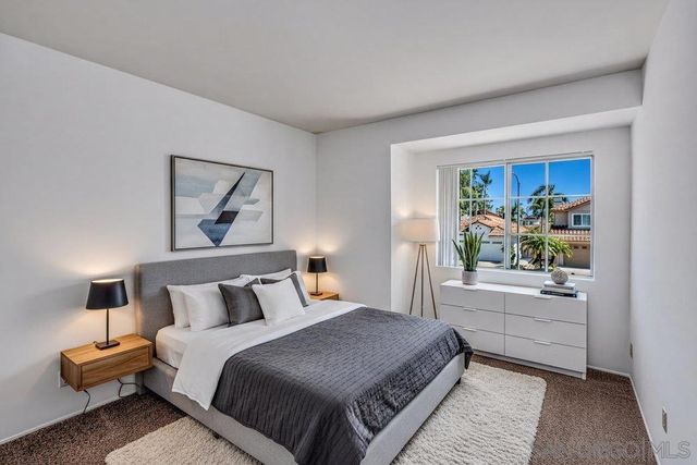 1979 Spanish Oak Way, Vista, CA 92081