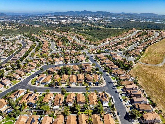 1979 Spanish Oak Way, Vista, CA 92081