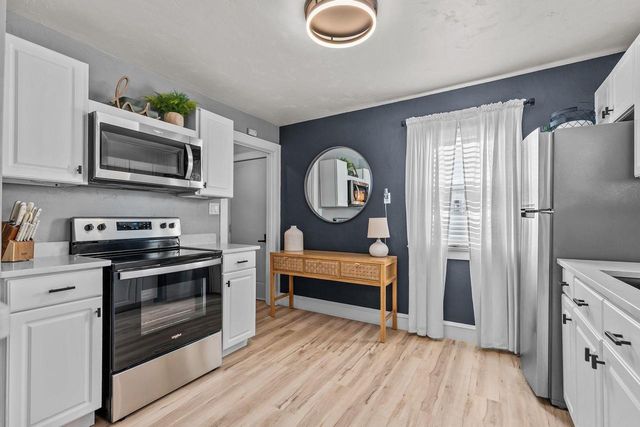 539 W BREWSTER STREET, Appleton, WI 54911