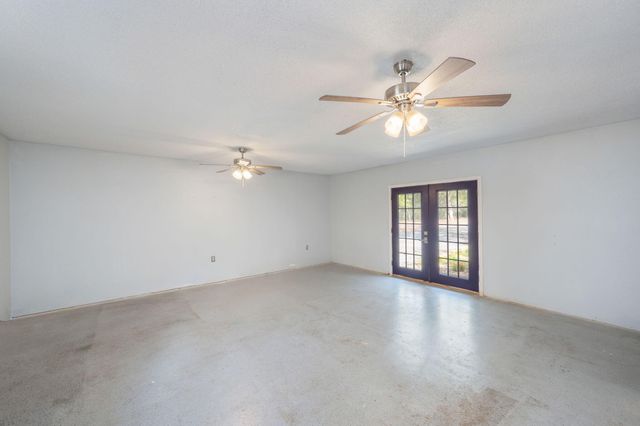 3174 Earl Kennedy Road, Crestview, FL 32539