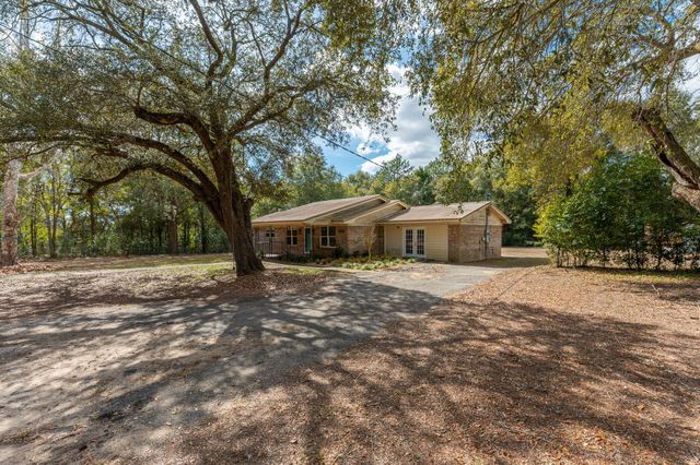 3174 Earl Kennedy Road, Crestview, FL 32539