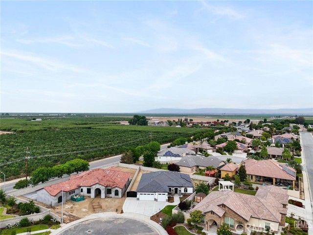 914 Tomboy Court, Shafter, CA 93263