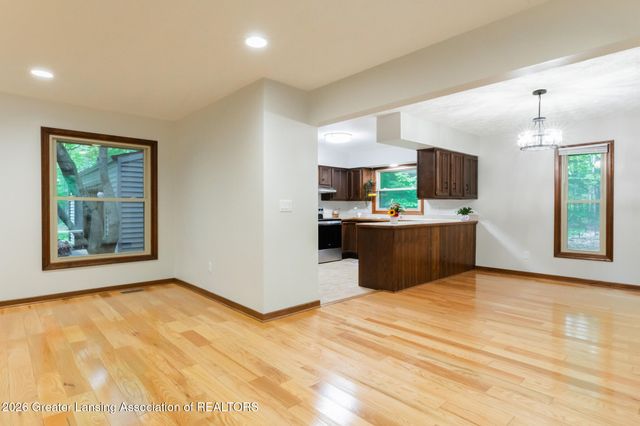 1045 N Eifert Road, Holt, MI 48842