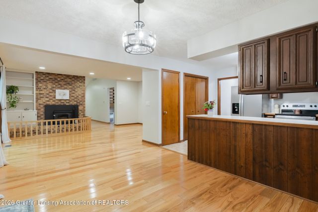 1045 N Eifert Road, Holt, MI 48842