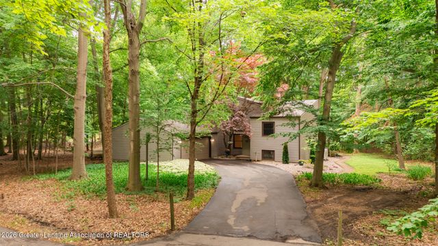 1045 N Eifert Road, Holt, MI 48842