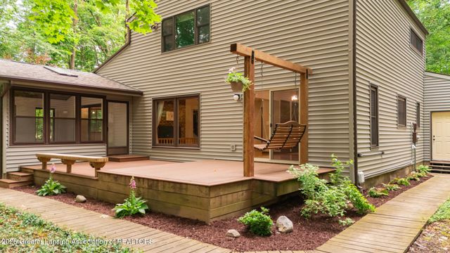 1045 N Eifert Road, Holt, MI 48842