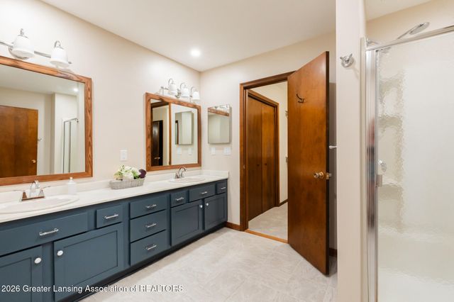 1045 N Eifert Road, Holt, MI 48842