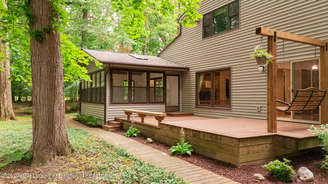 1045 N Eifert Road, Holt, MI 48842