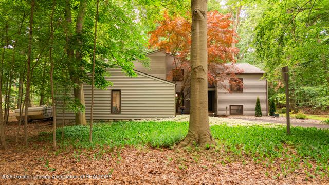 1045 N Eifert Road, Holt, MI 48842