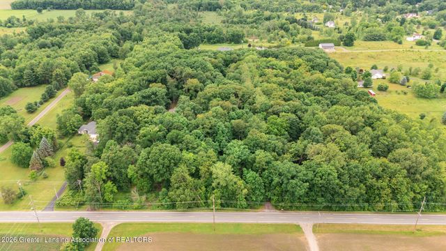 1045 N Eifert Road, Holt, MI 48842