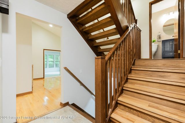 1045 N Eifert Road, Holt, MI 48842