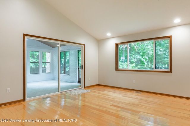 1045 N Eifert Road, Holt, MI 48842