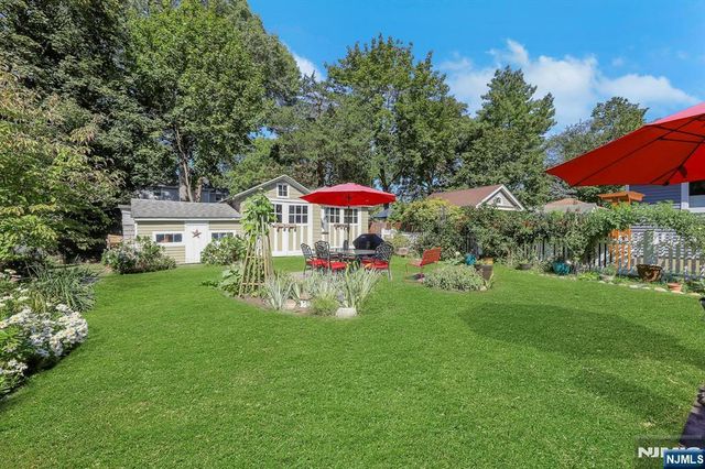 21 South Avenue, Harrington Park, NJ 07640