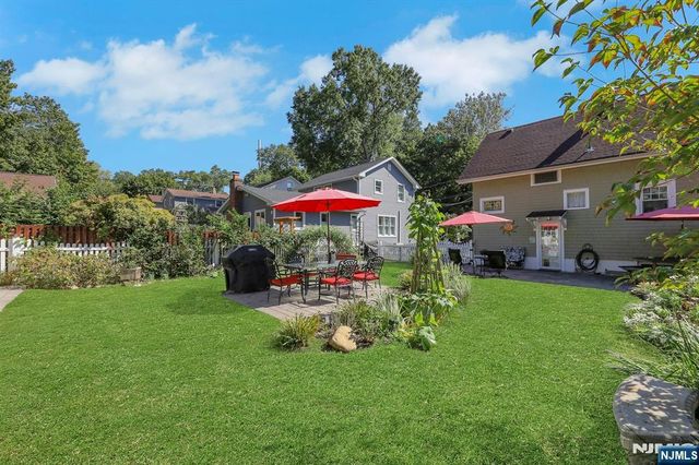 21 South Avenue, Harrington Park, NJ 07640