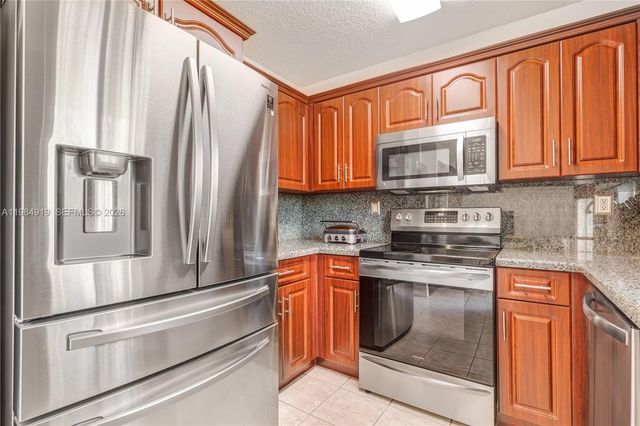 16323 SW 97th Street, Miami, FL 33196