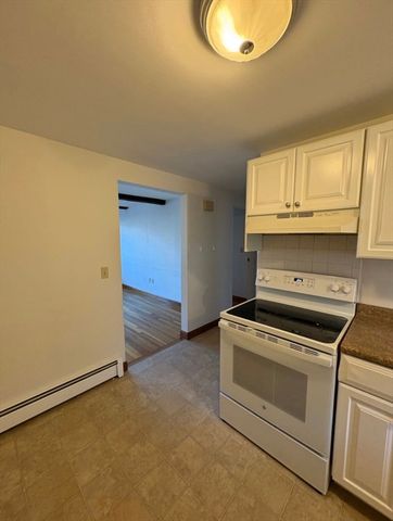600 Cabot St 3, Beverly, MA 01915