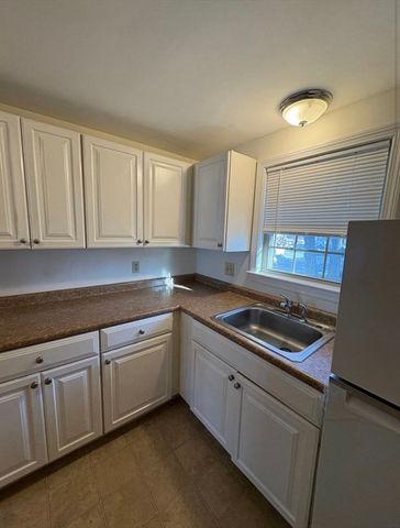 600 Cabot St 3, Beverly, MA 01915