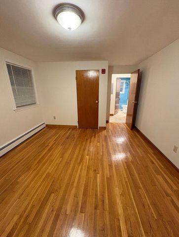600 Cabot St 3, Beverly, MA 01915