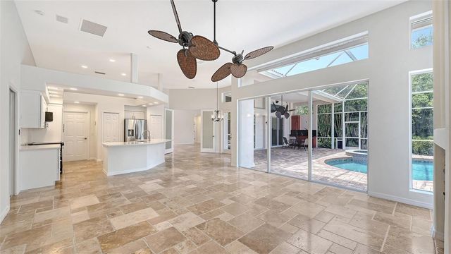 6935 RIVERSEDGE STREET CIRCLE, Bradenton, FL 34202