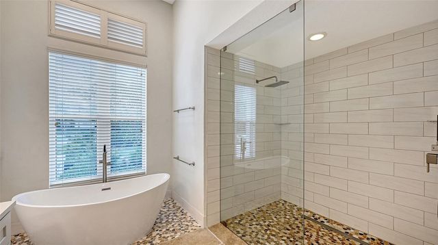 6935 RIVERSEDGE STREET CIRCLE, Bradenton, FL 34202