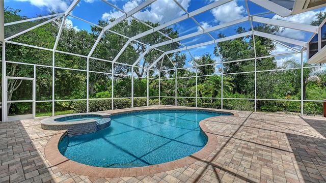 6935 RIVERSEDGE STREET CIRCLE, Bradenton, FL 34202