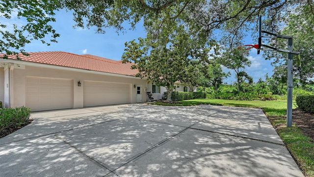 6935 RIVERSEDGE STREET CIRCLE, Bradenton, FL 34202